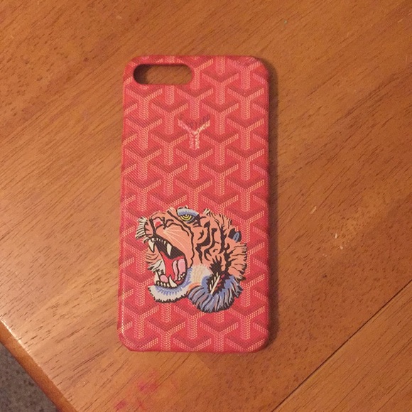 Gucci Tiger Iphone 6,7, or 8+ Case - Picture 1 of 2